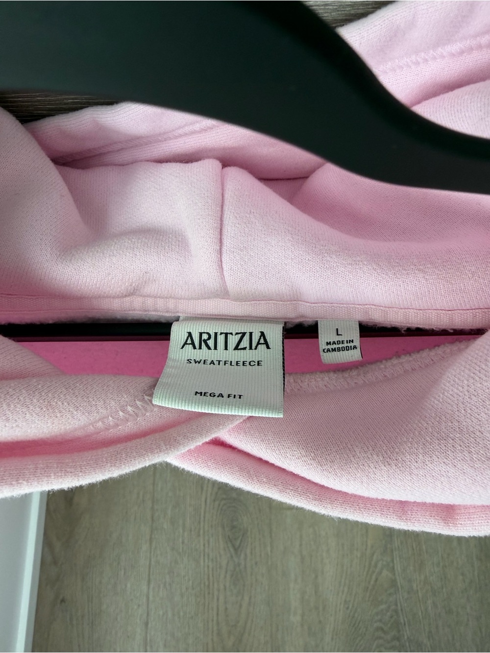 Aritzia - Villa Pink Hoodie - Picture 2 of 2